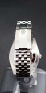 Rolex DateJust 41mm. Silver. May 2026. Jubilee. NEW! 126334 - Image 4